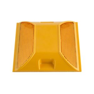 RS-A08-002 Amber Red White Reflective Studs on Motorway Lane Plastic Road Divider Reflectors